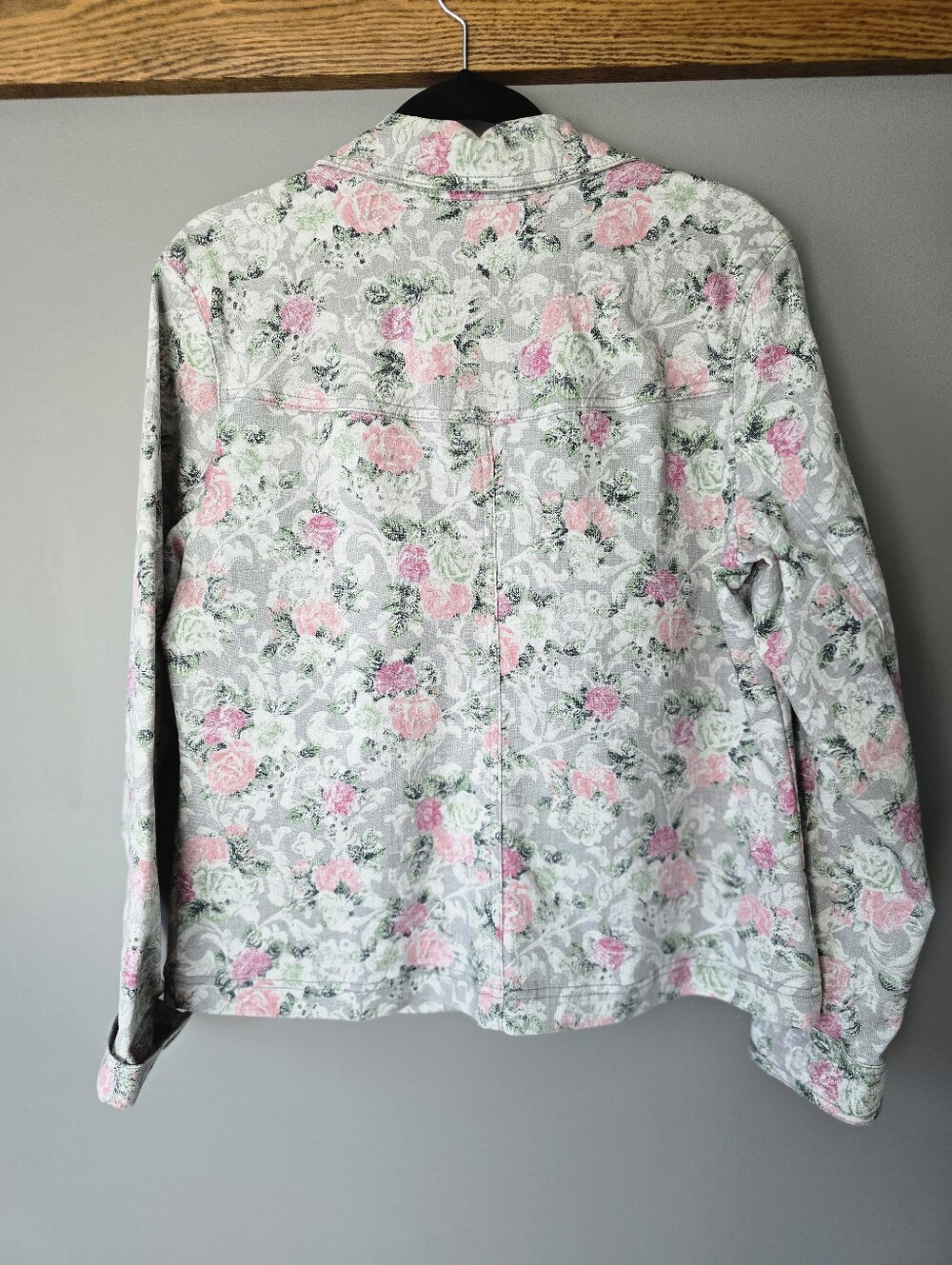 Stunning All-over Floral Jean Jacket. Vintage 90's Style. Nearly New. - Picture 4 of 8